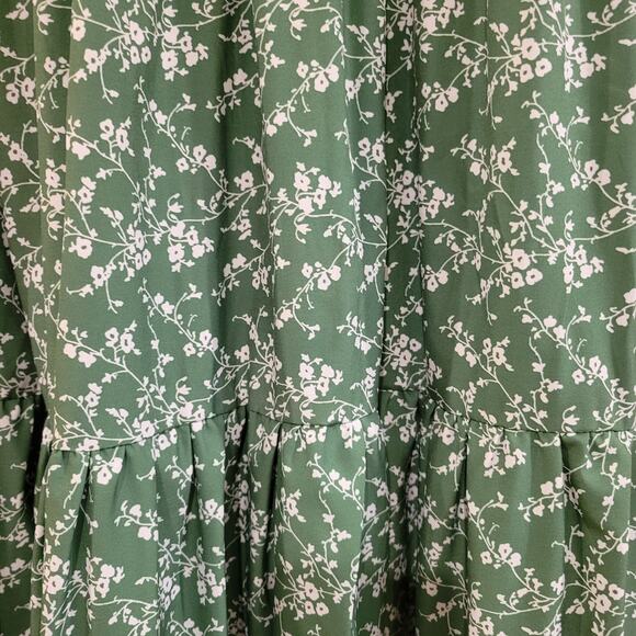 Aly Daly Small Smocked Maxi Dress Green Floral Print Size Small Three Tiered - Picture 6 of 15